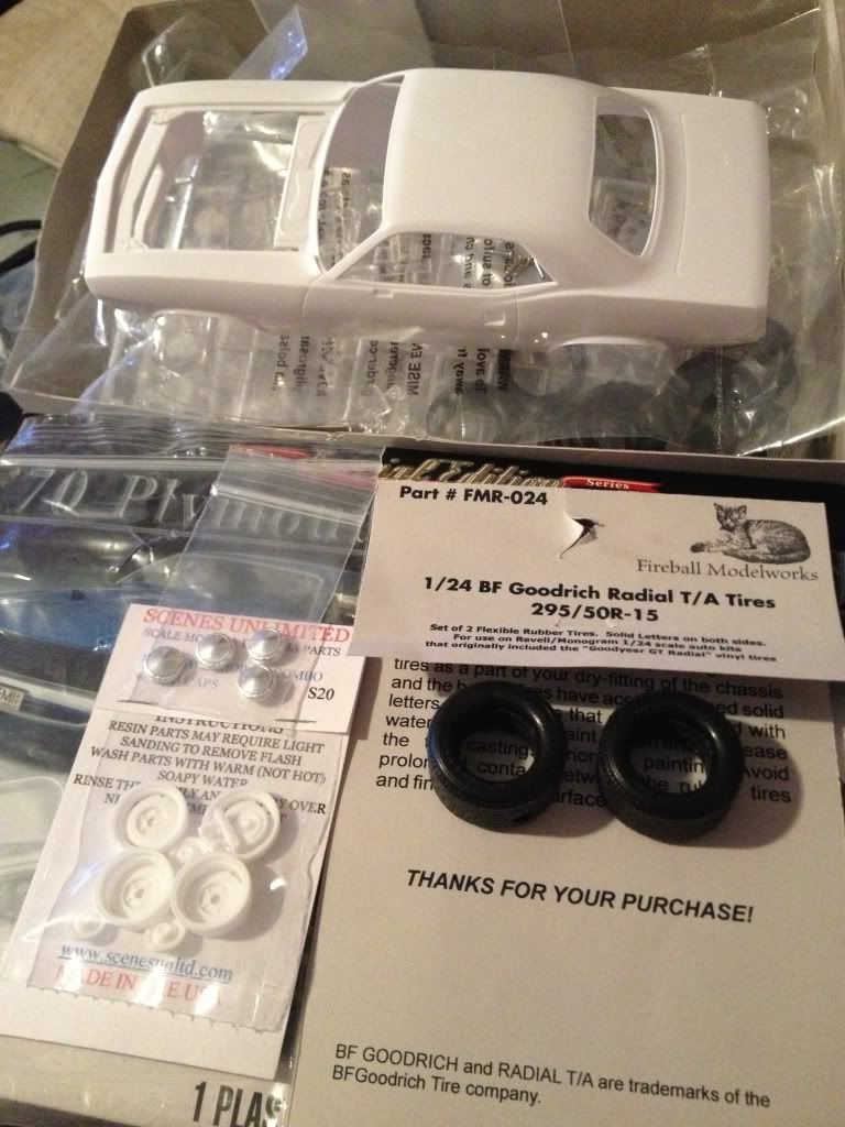 E298306F-A4B2-4132-8A98-54A319A7CA0E-210