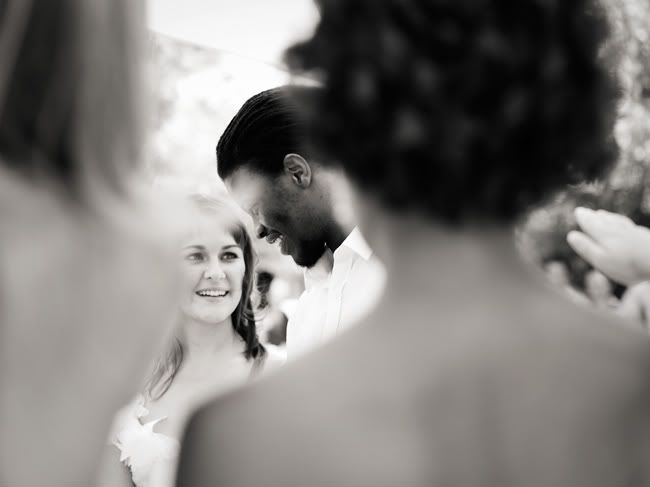 http://i892.photobucket.com/albums/ac125/lovemademedoit/LL_yellowafricanwedding_015.jpg?t=1296650968