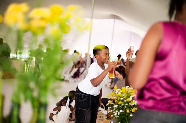 http://i892.photobucket.com/albums/ac125/lovemademedoit/LL_yellowafricanwedding_029.jpg?t=1296651163