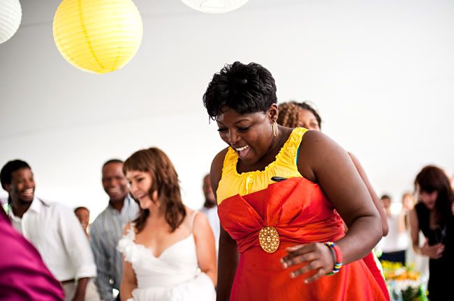 http://i892.photobucket.com/albums/ac125/lovemademedoit/LL_yellowafricanwedding_041.jpg?t=1296651488