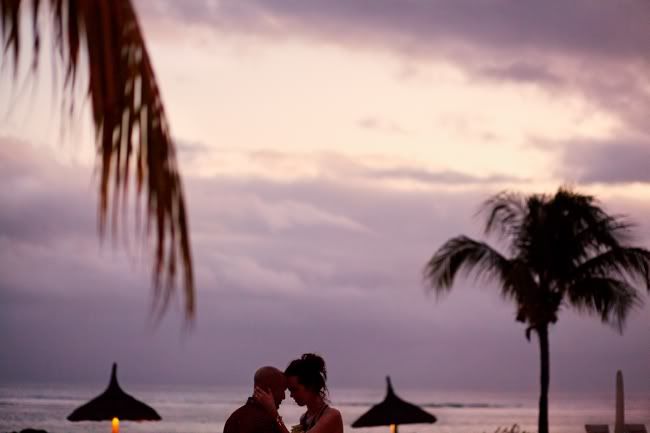 http://i892.photobucket.com/albums/ac125/lovemademedoit/Mauritius_Wedding_057.jpg?t=1323101301