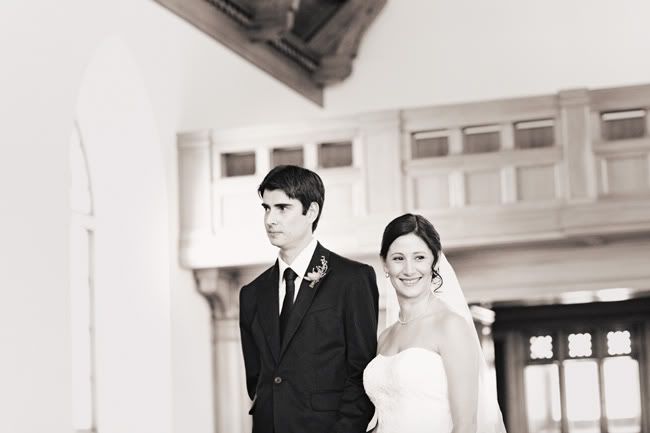 http://i892.photobucket.com/albums/ac125/lovemademedoit/PM_StellenboschWedding_020.jpg?t=1307447824