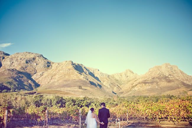 http://i892.photobucket.com/albums/ac125/lovemademedoit/PM_StellenboschWedding_023.jpg?t=1307447833