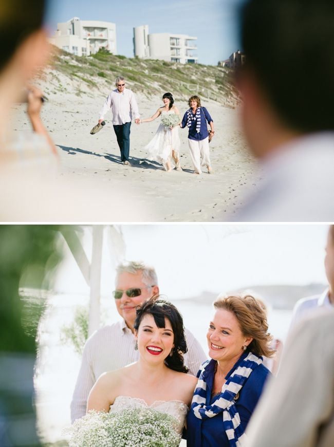 http://i892.photobucket.com/albums/ac125/lovemademedoit/welovepictures/WestCoast_BeachWedding_011.jpg?t=1342697423