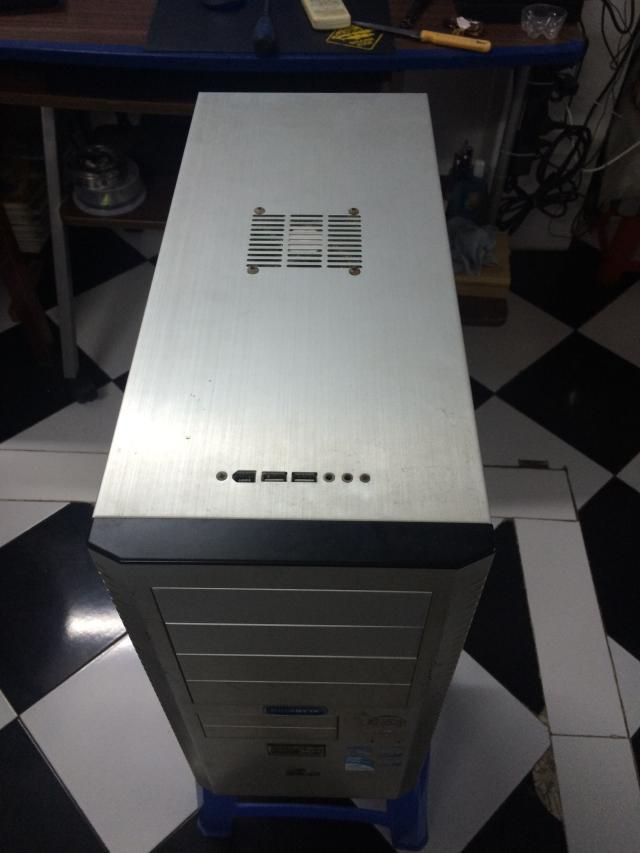 Case Lian Li (full nhôm ) VGA Gigabite 6850 (1Gb ,256bit ,GDDR 5)giá rẻ như cho , - 4